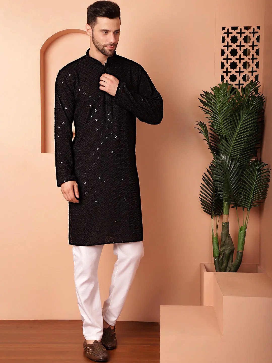 Men'S Black Embroidered And Sequence Kurta With Pyjama