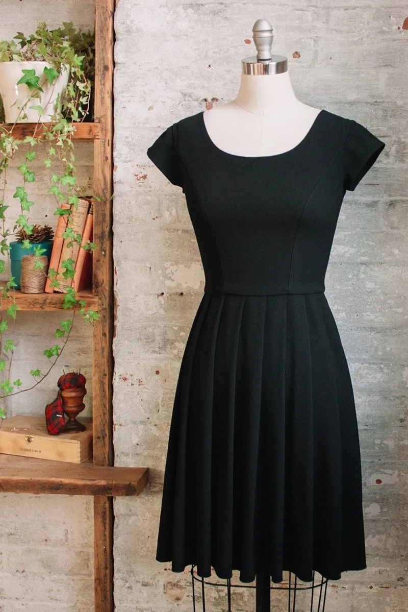 Tiffany - triacetate black pleated dress