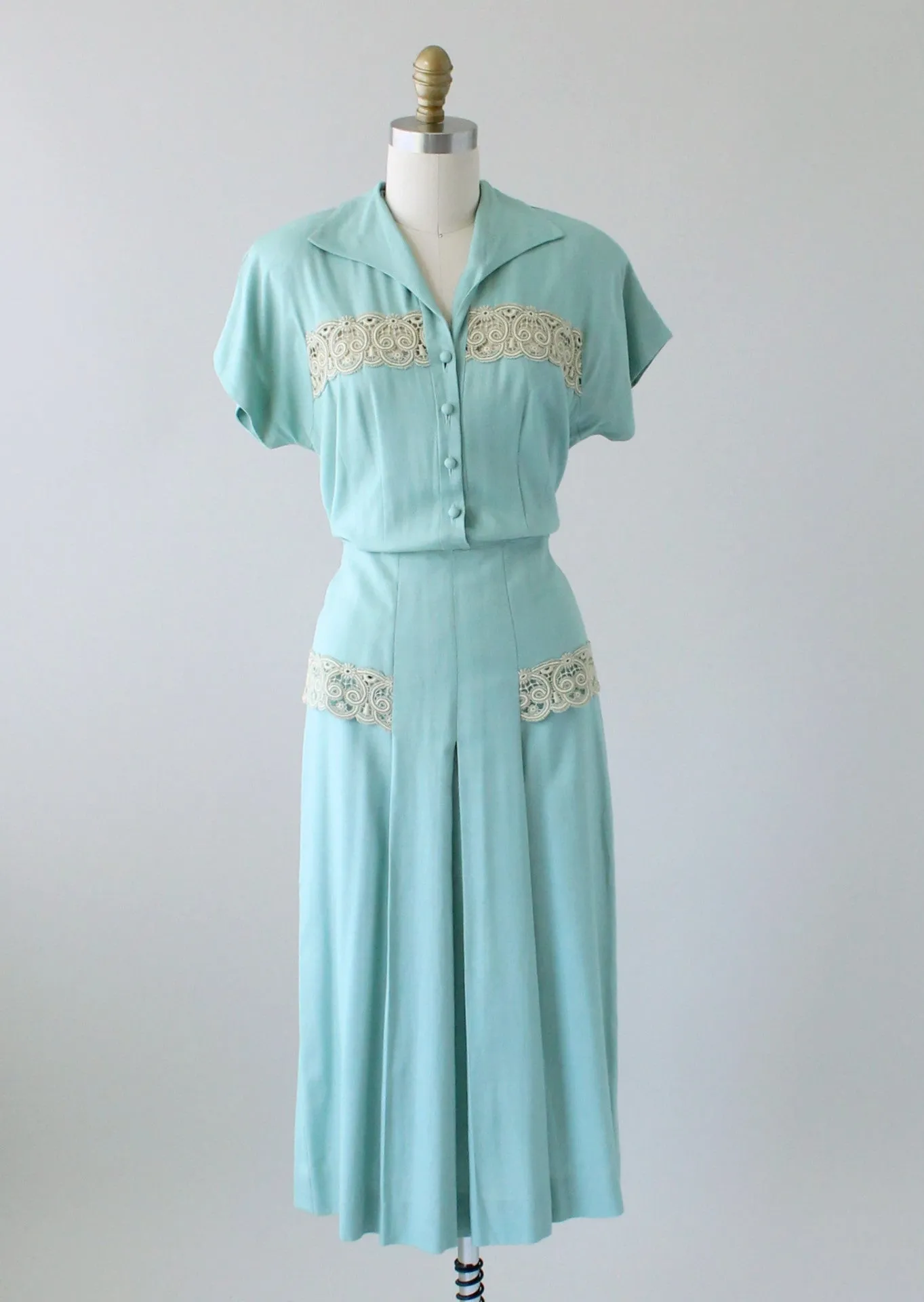 Vintage 1940s Minty Minx Modes Day Dress