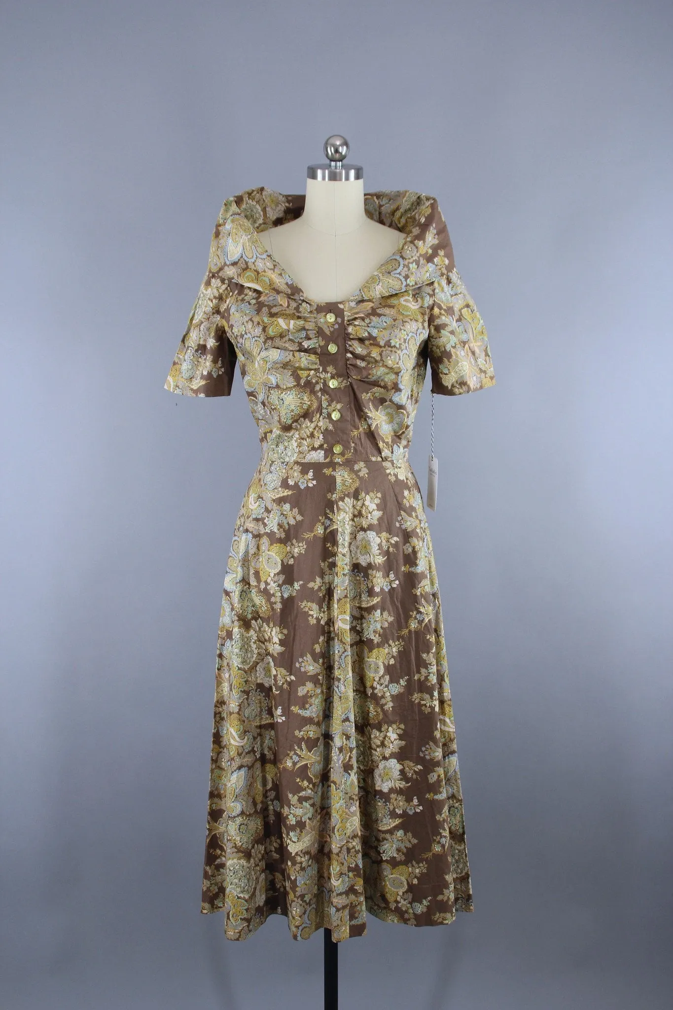 Vintage 1950s New Look Garden Party Dress in Brown & Blue Floral Print