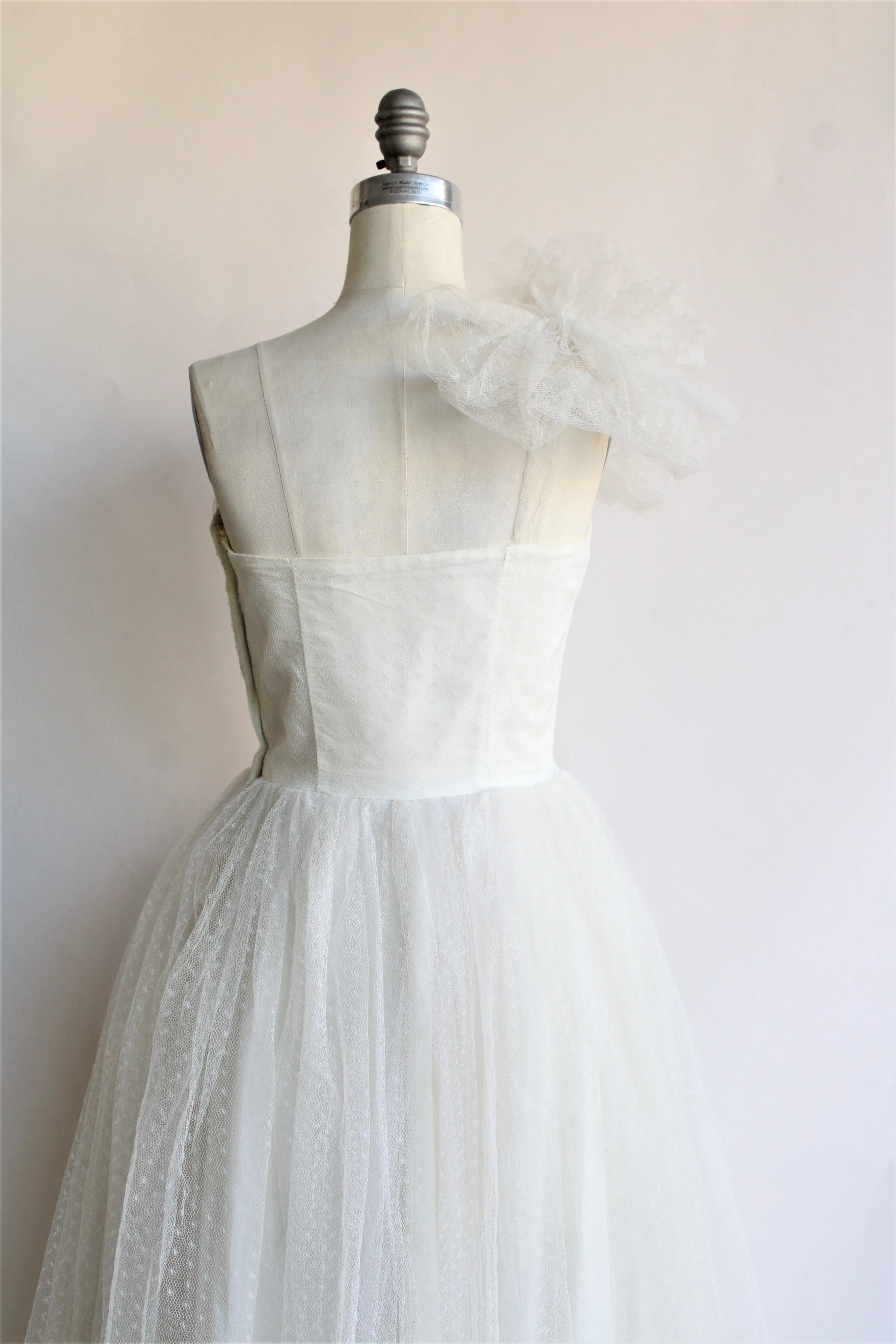 Vintage 1950s White Tulle Prom or Formal Dress