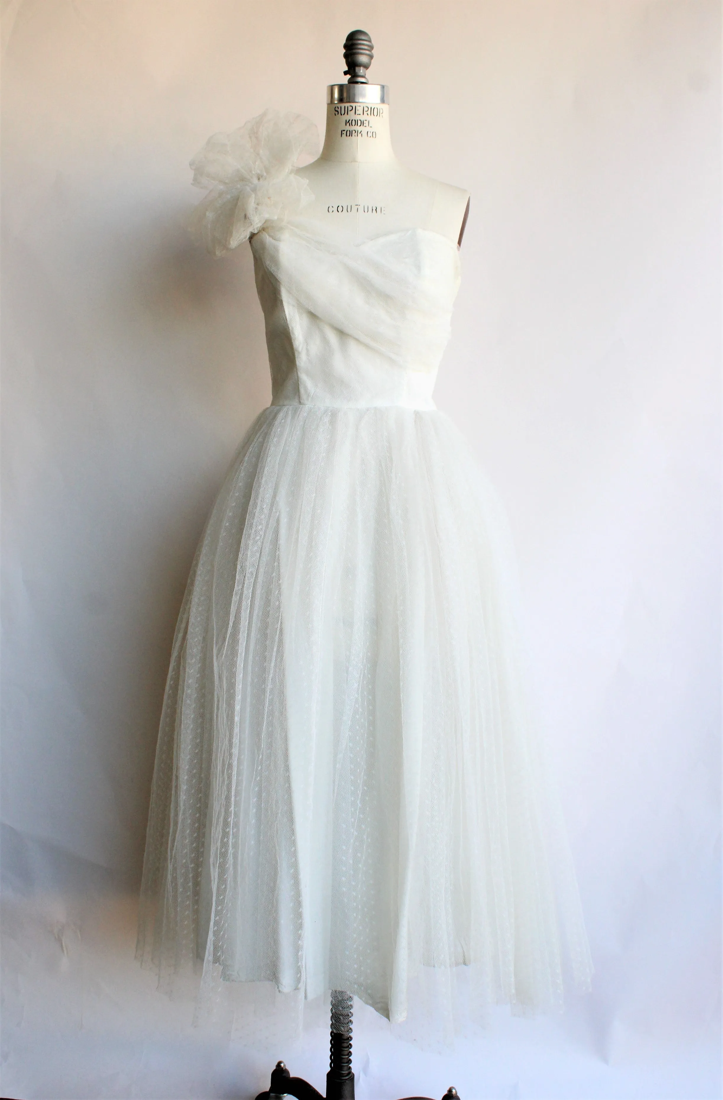 Vintage 1950s White Tulle Prom or Formal Dress