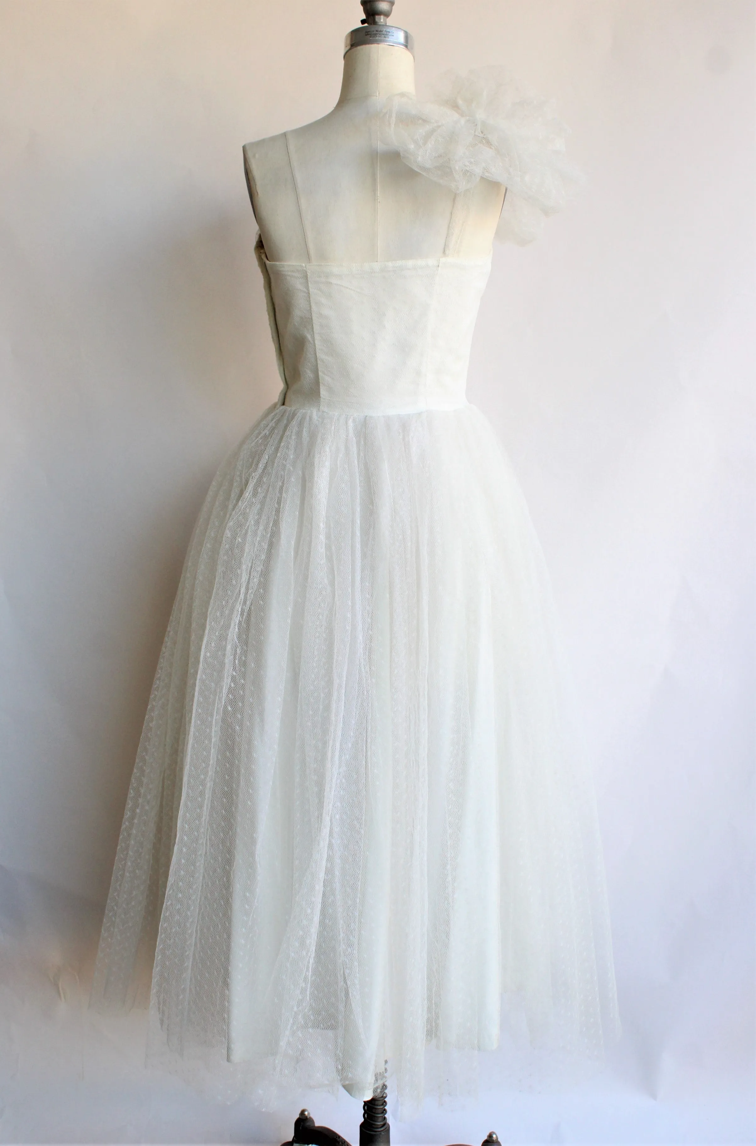 Vintage 1950s White Tulle Prom or Formal Dress