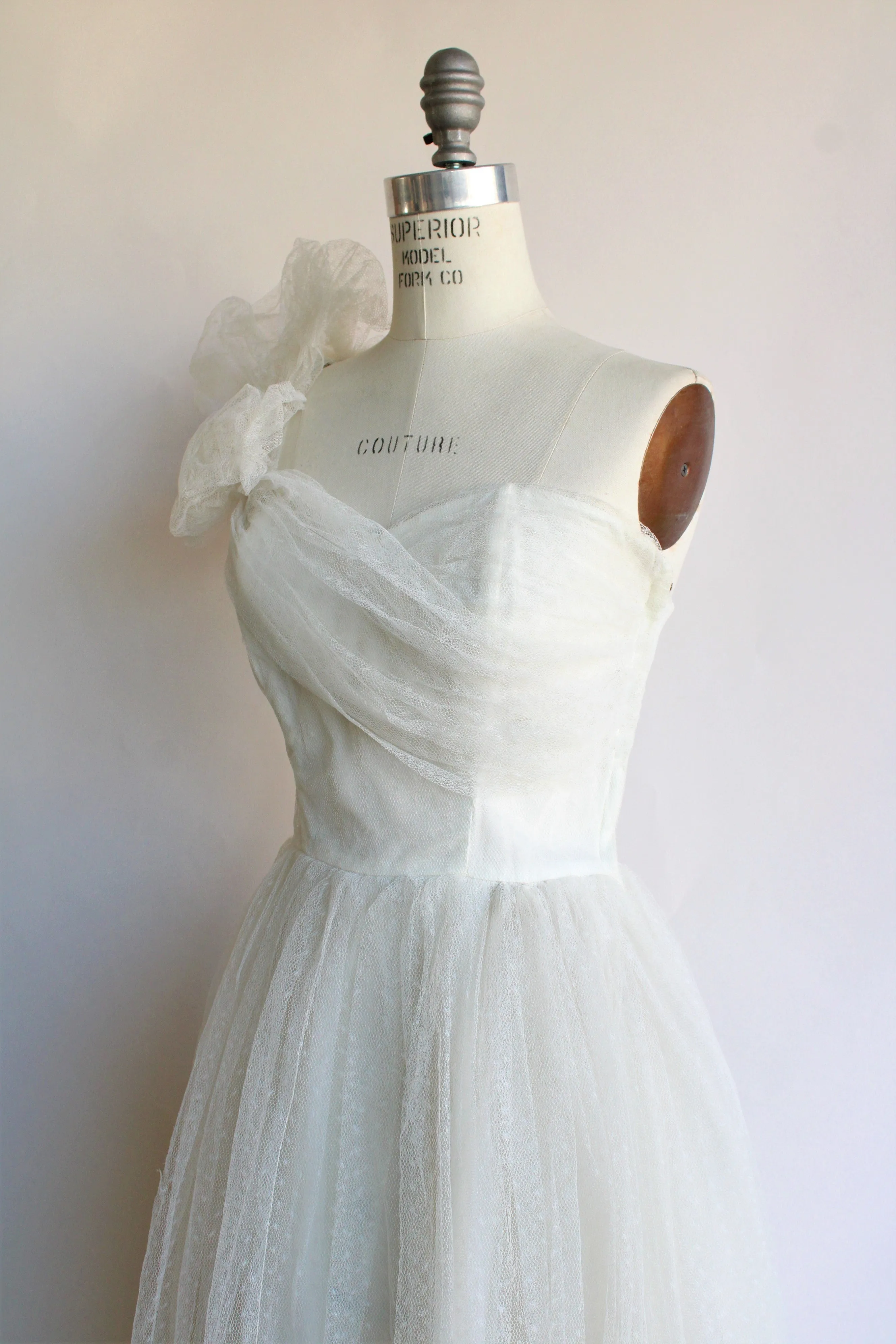 Vintage 1950s White Tulle Prom or Formal Dress