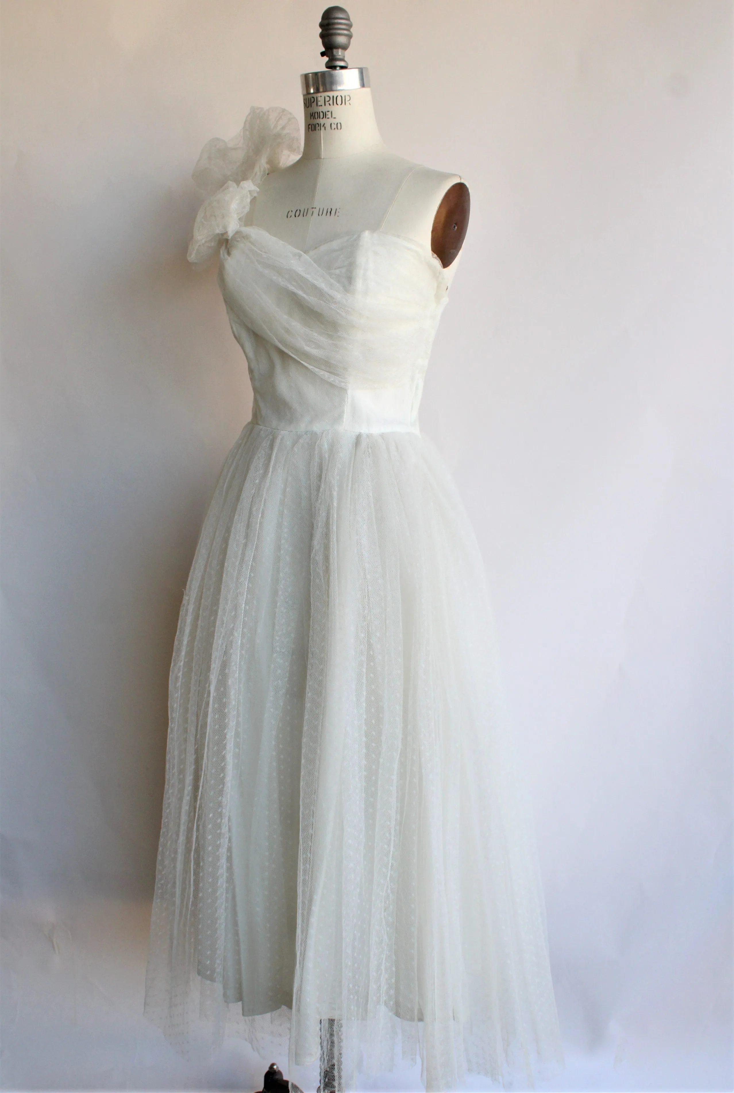 Vintage 1950s White Tulle Prom or Formal Dress